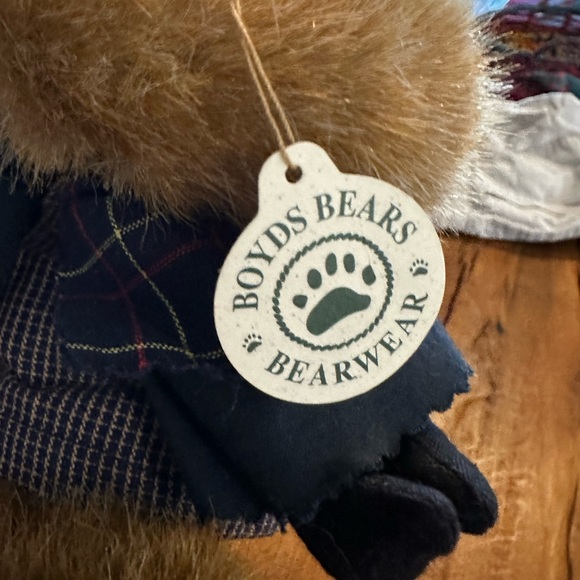 Boyds Bears 91009 Sally Quignappel with Annie Rag Doll - Picture 9 of 11